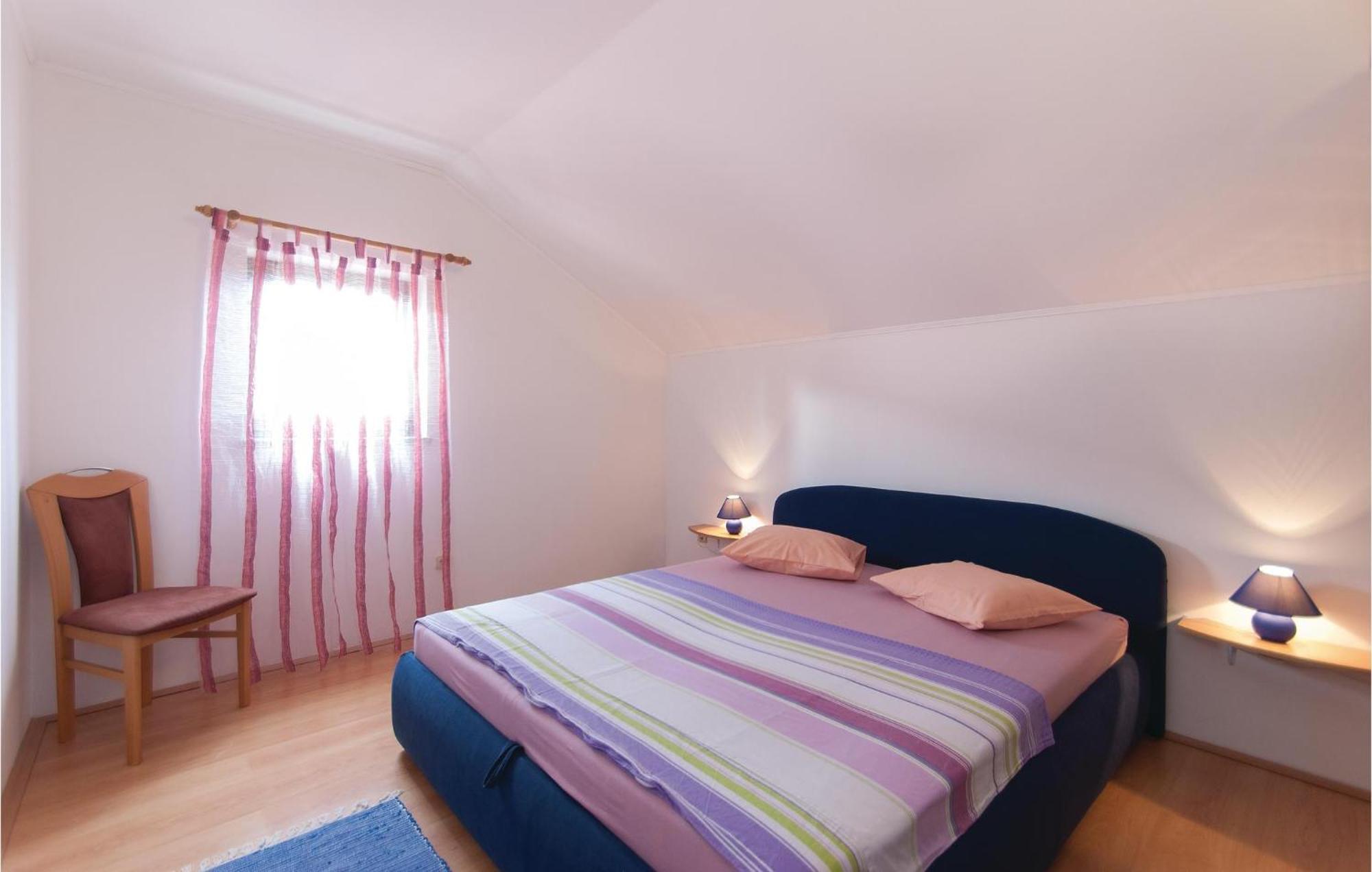 Lovely Apartment In Rovinj With Kitchen Εξωτερικό φωτογραφία