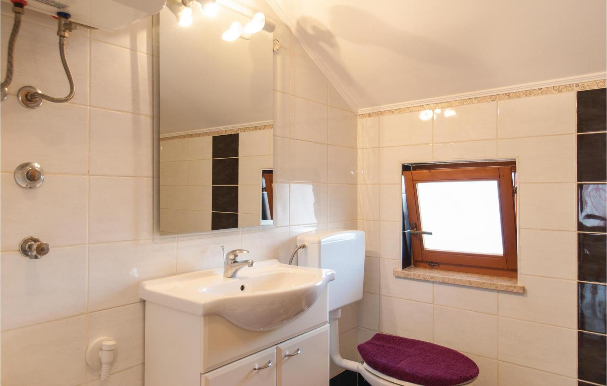 Lovely Apartment In Rovinj With Kitchen Εξωτερικό φωτογραφία