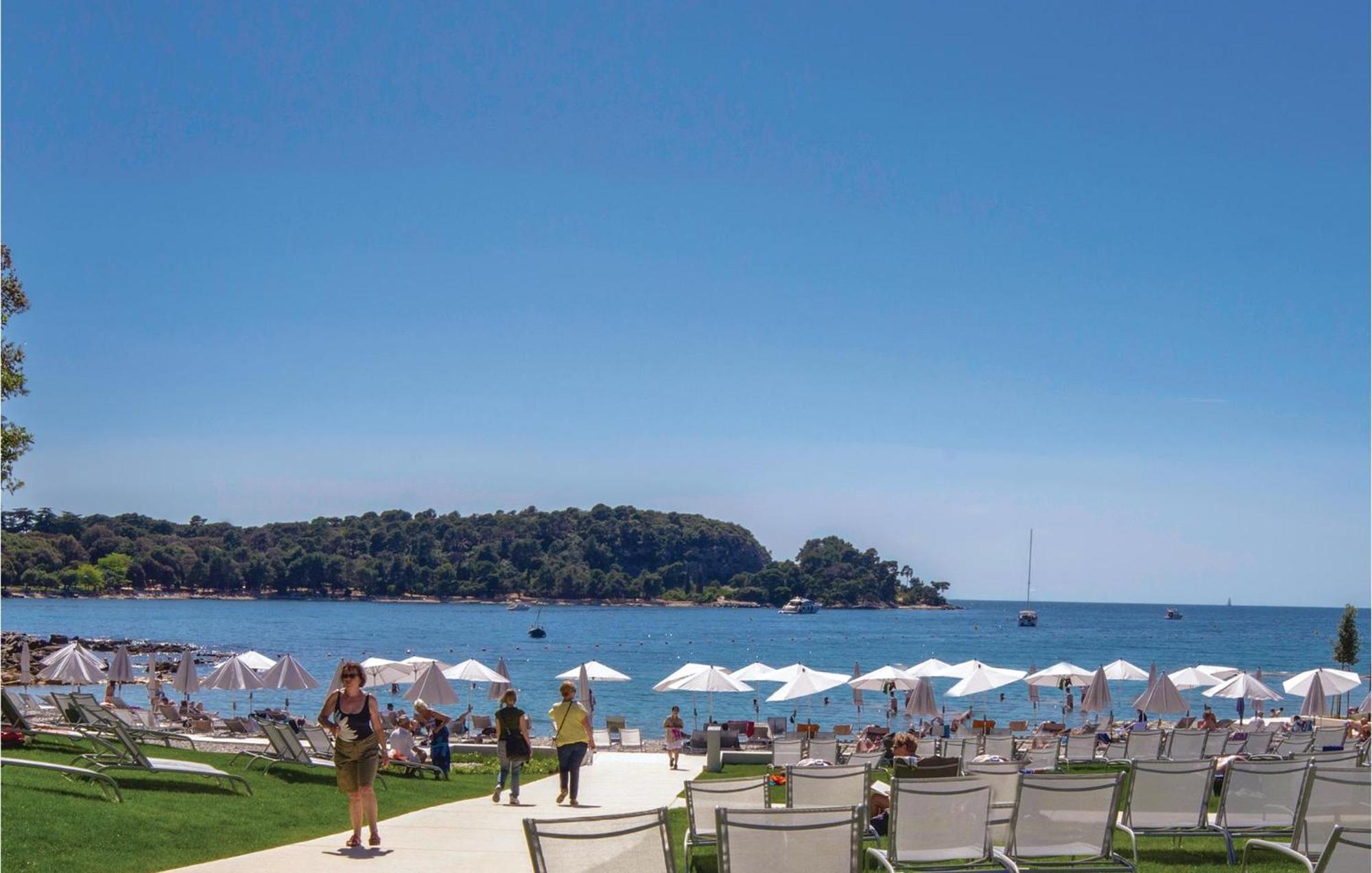 Lovely Apartment In Rovinj With Kitchen Εξωτερικό φωτογραφία