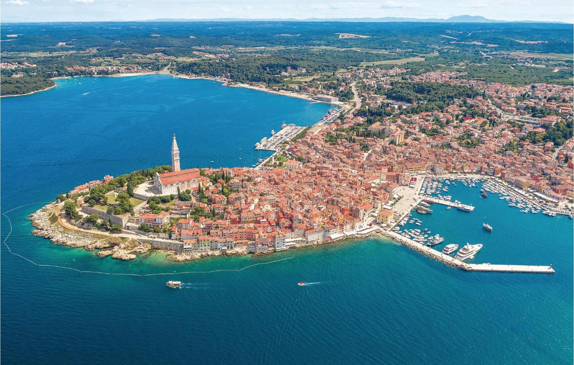 Lovely Apartment In Rovinj With Kitchen Εξωτερικό φωτογραφία